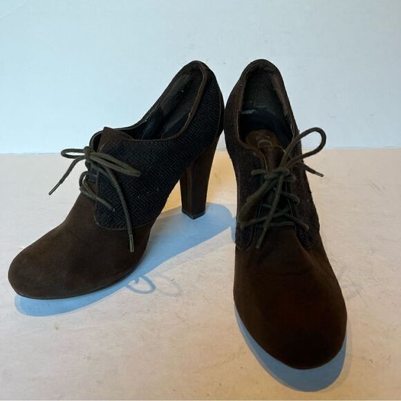 XOXO Women's Lace Up Brown Heels Fabric Upper Size 8M - Picture 1 of 8